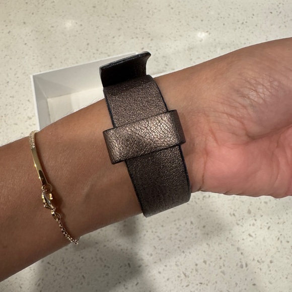 Dior Brown Leather Watch with Silver Accents - Picture 4 of 16